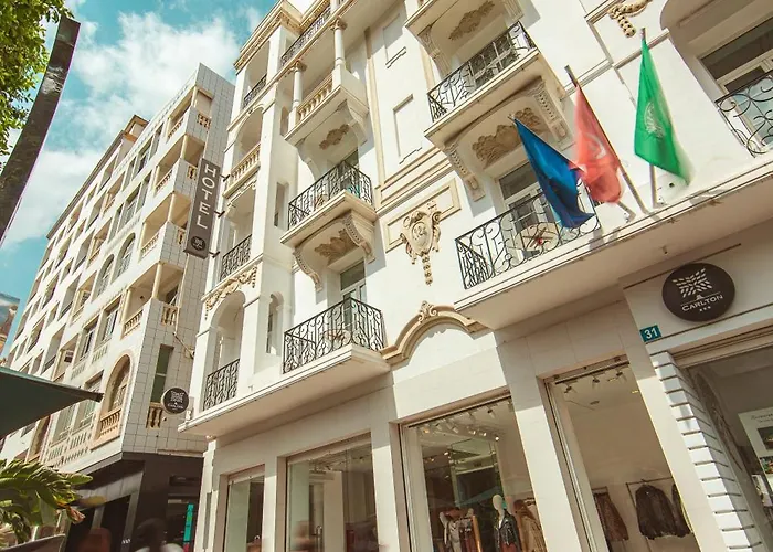 Hotel Carlton