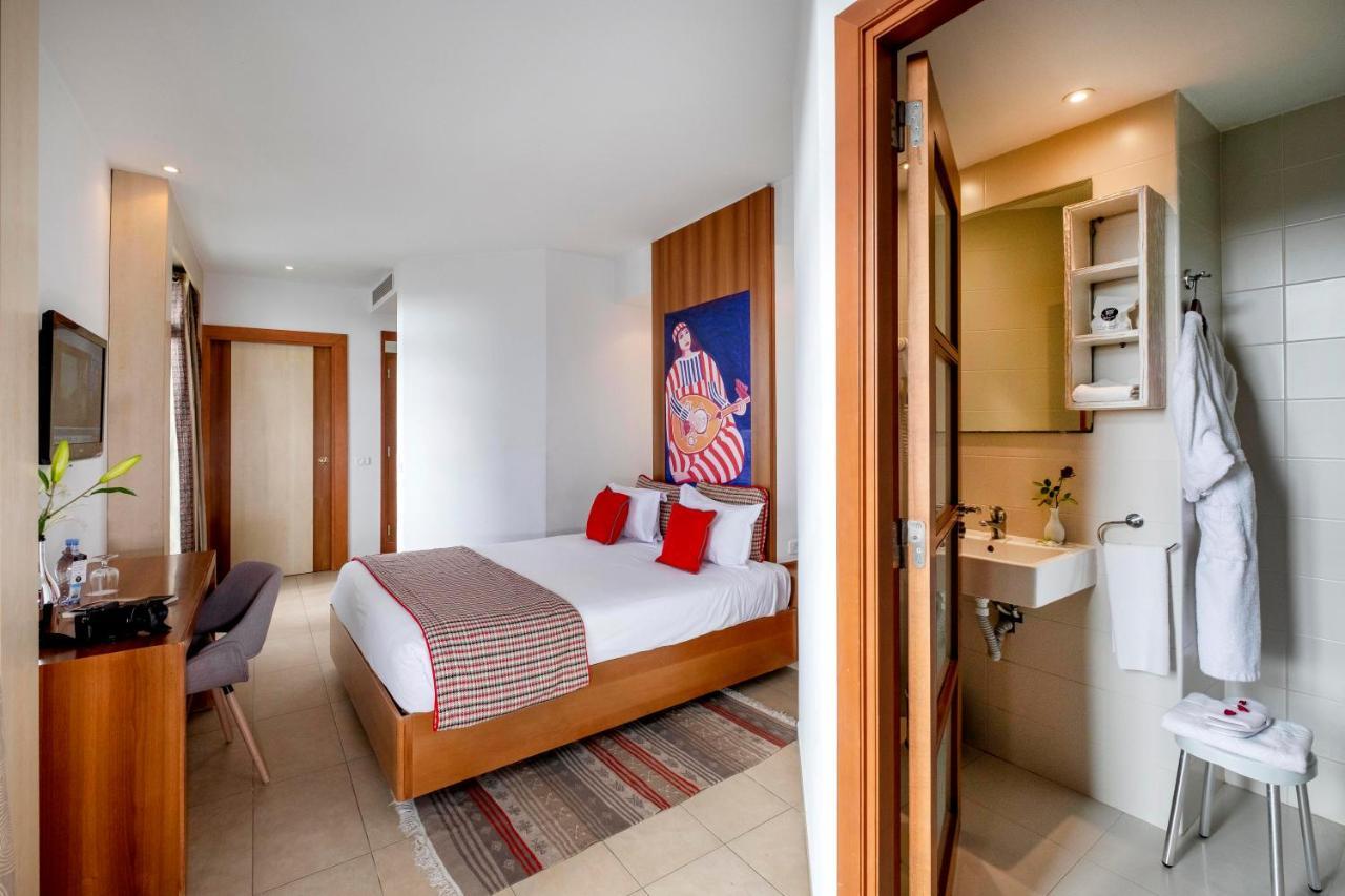 Carlton Hotel 3*