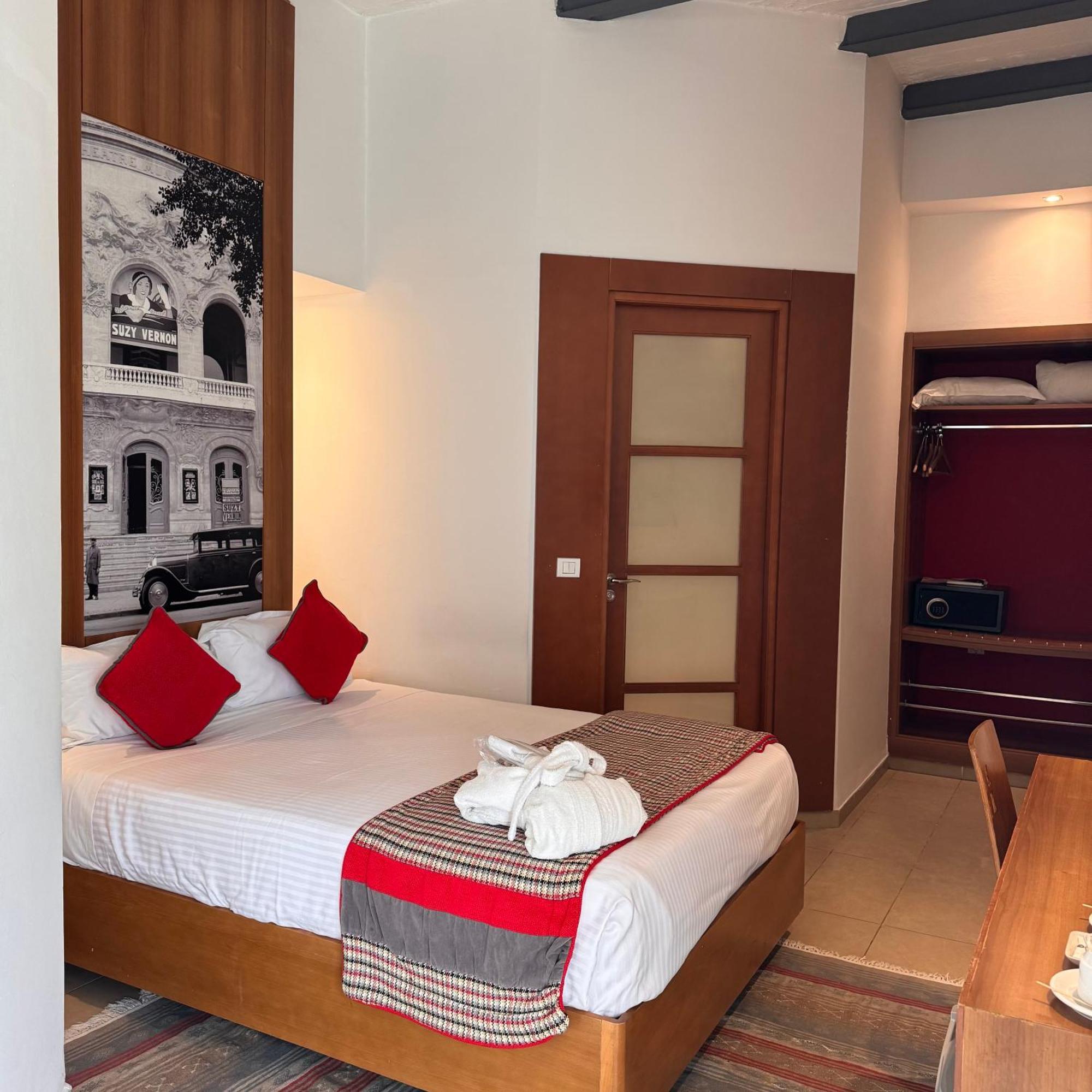 Hotel Carlton