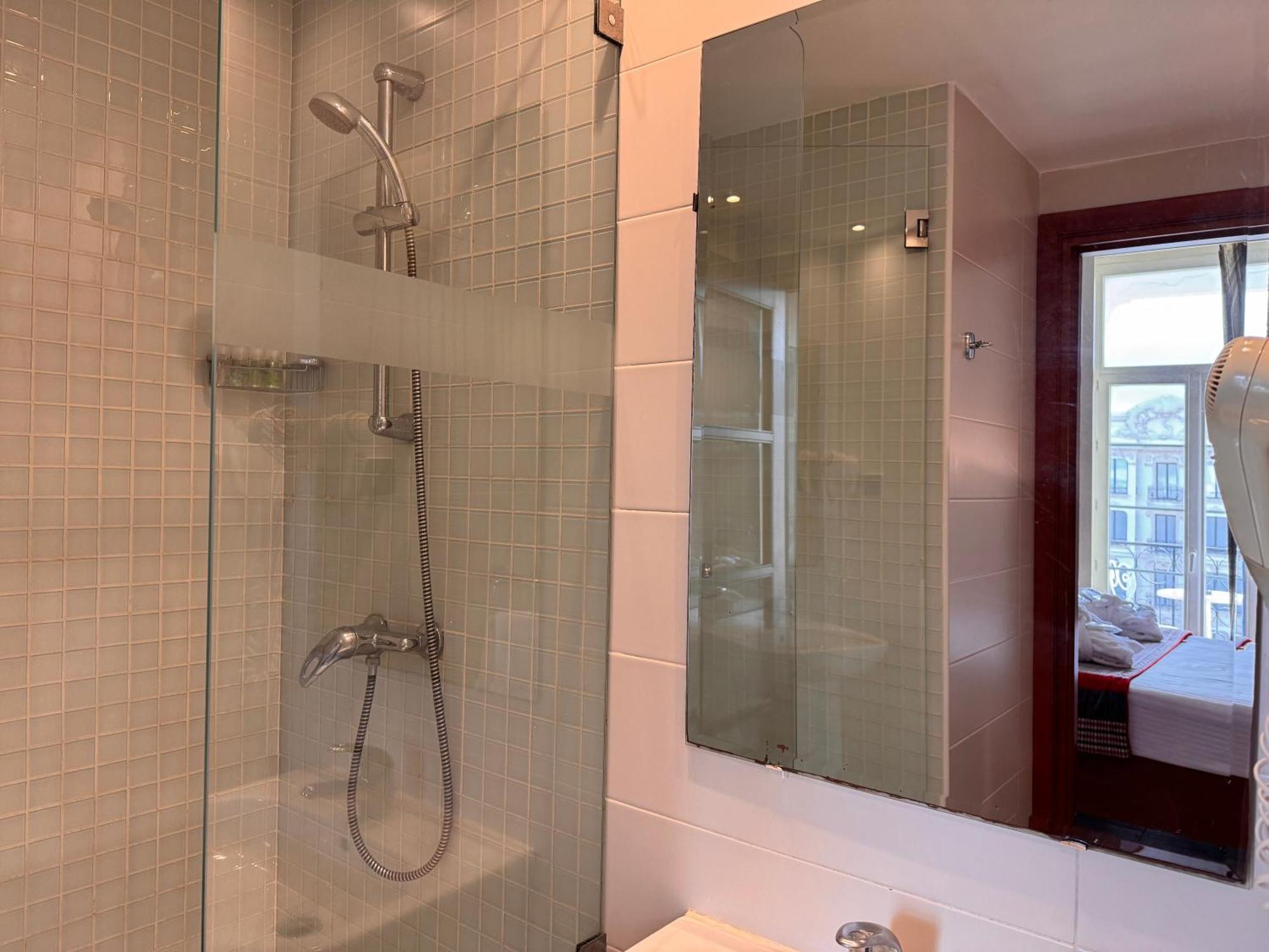 Hotel Carlton 3*